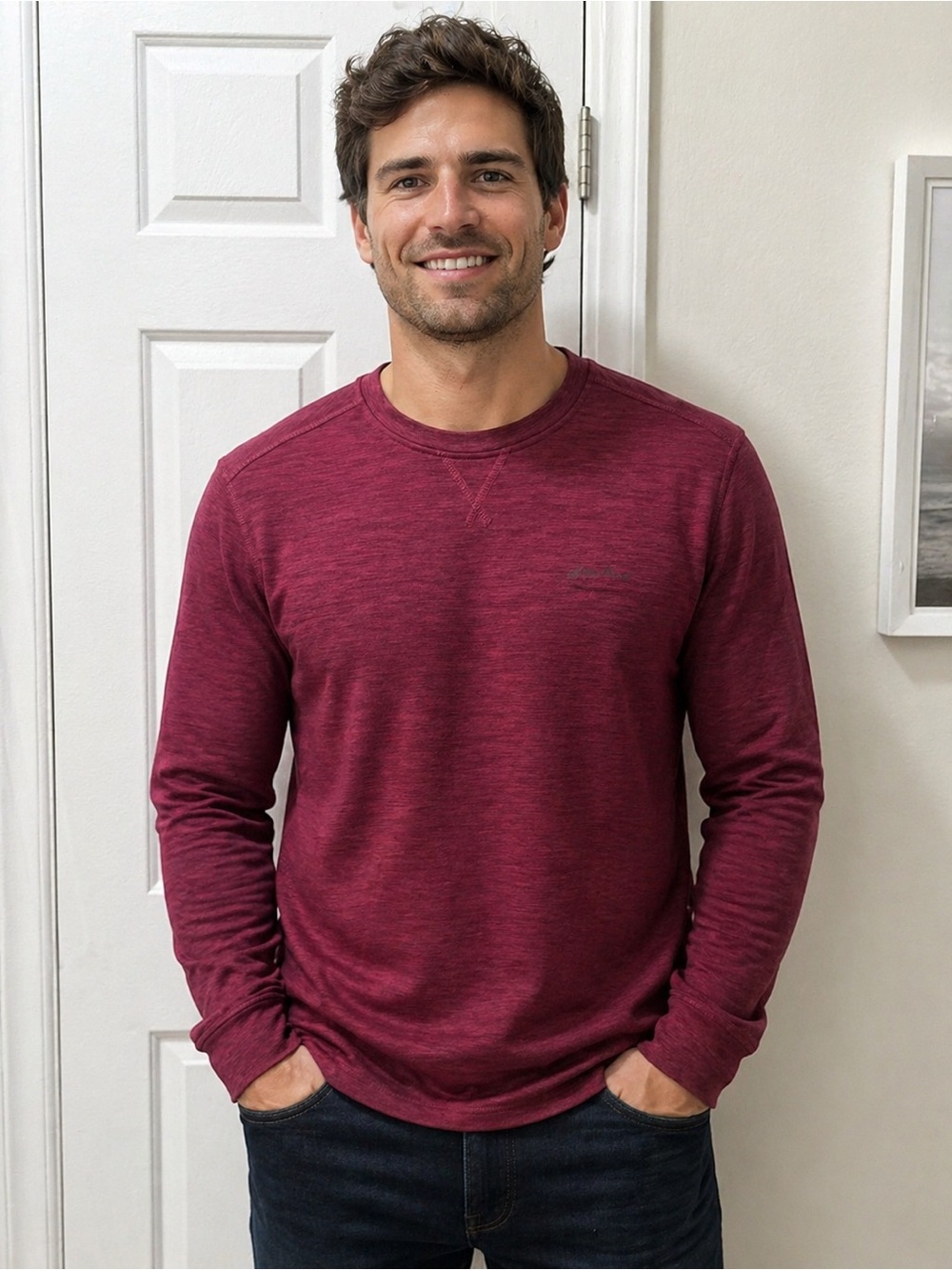 Eddie Bauer Maroon Crewneck Sweatshirt with Gray Trim size M. Like New